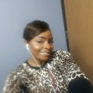 Meet your Posher, Taeshia